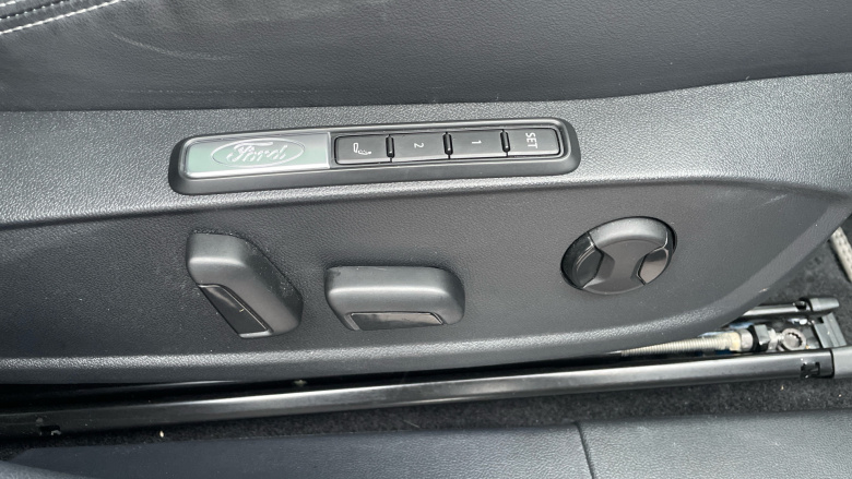 Ford Explorer 210kW Premium 77kWh 5dr Auto Electric Estate